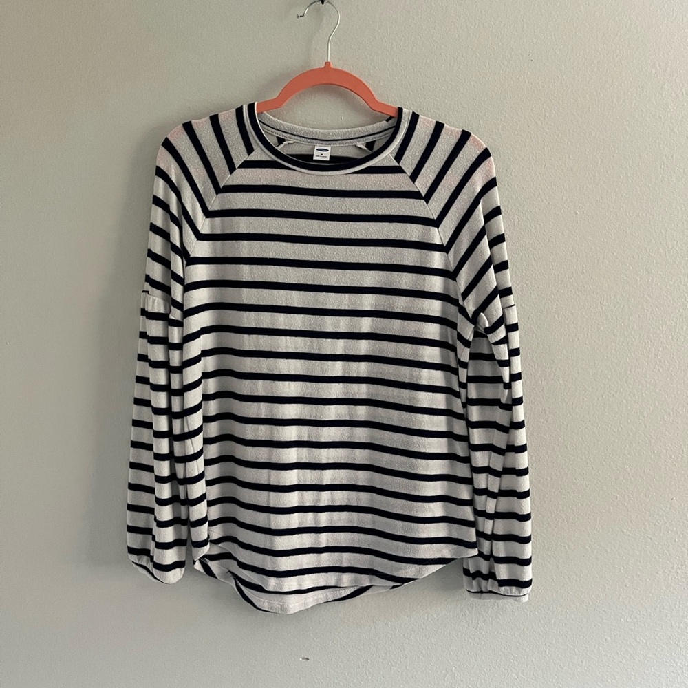 Old Navy •‎ Blue & White Striped Top